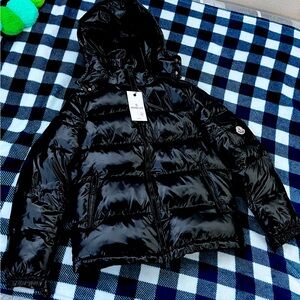 MONCLER MAYA SHORT DOWN JACKET